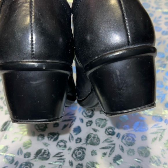 Clarks Leather Shoes - Picture 4 of 12